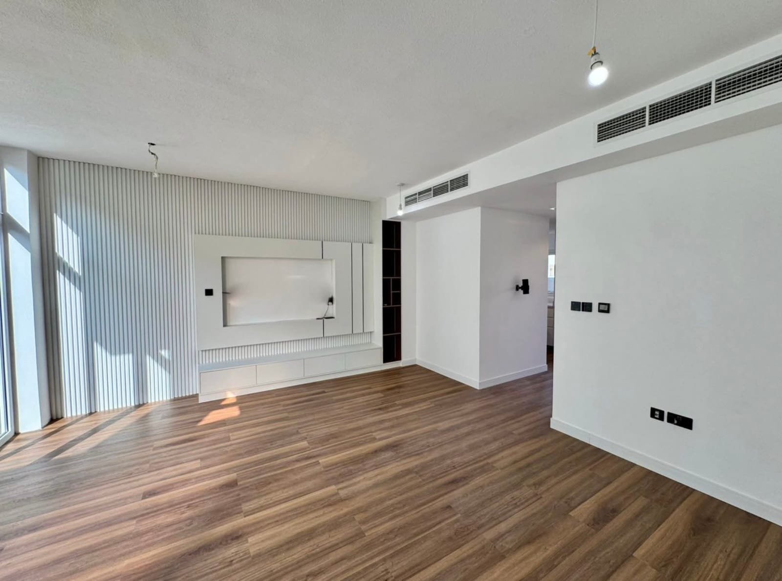 Villa painting services Dubai | Premium Quality